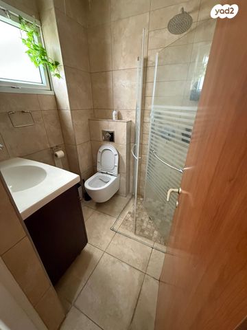 דירה, יגאל אלון, לב מוצקין, בנה ביתך, קרית מוצקין