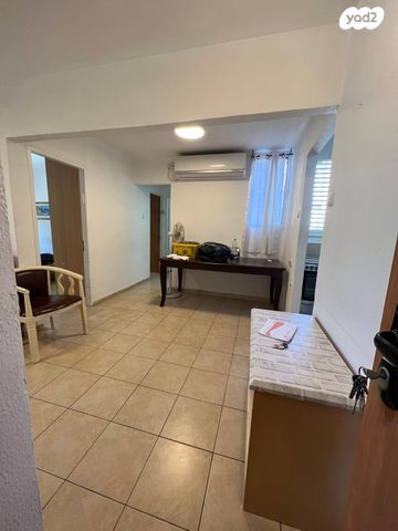 דירה, קרית אתא