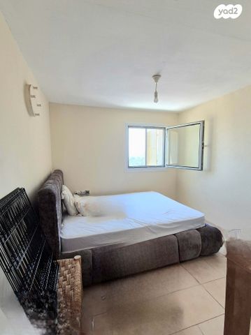 דירה, הר גלבוע, בימת תל חי / מורדות הרי נפתלי, קרית שמונה