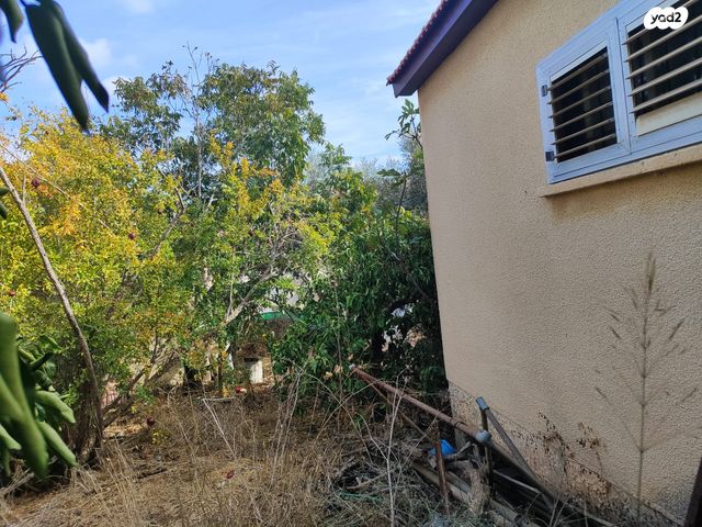 דו משפחתי, נווה שרת, זכרון יעקב