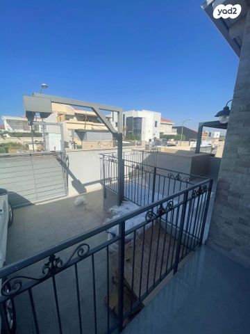 דו משפחתי, נחליאלי, גבעת הסביונים, קרית מלאכי