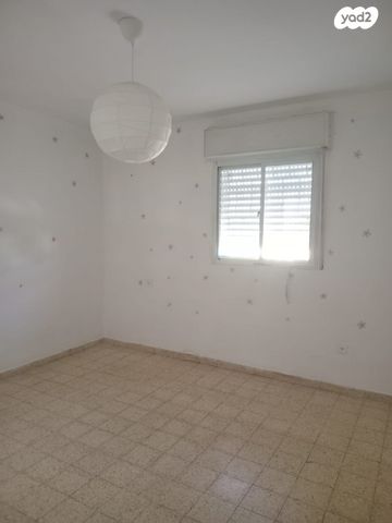 דירה, יוסף נדבה, פסגת זאב, ירושלים