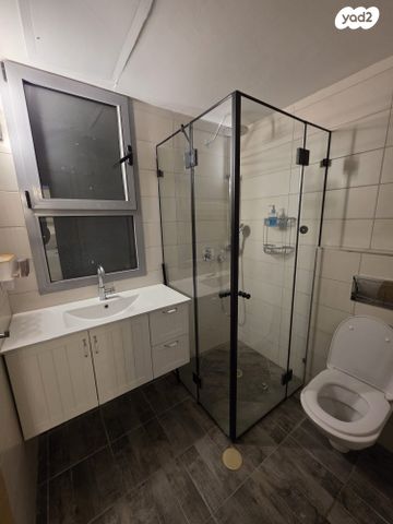 דופלקס, הפארק, חדרה