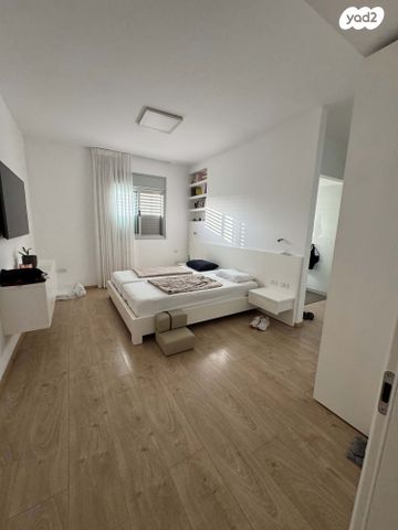 גג/ פנטהאוז, שדרות הציונות 6, ברנע, אשקלון