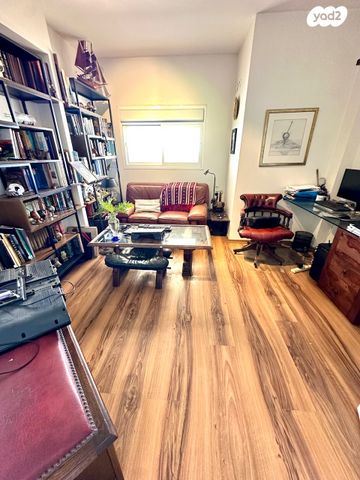 דירה, גולן, רמת השרון