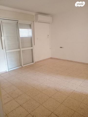 דירה, יוסף נדבה, פסגת זאב, ירושלים