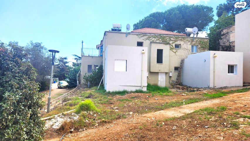 דו משפחתי, משגב עם