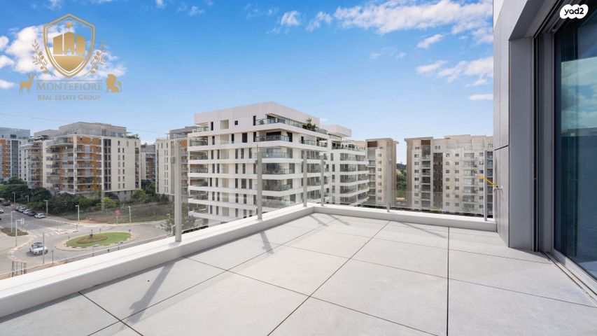 דירה, רחבעם זאבי, גליל ים (מתחם הכוכבים), הרצליה