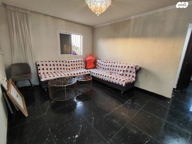 דירה, בני ישראל, קרית גת