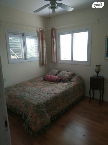 דופלקס, צור משה