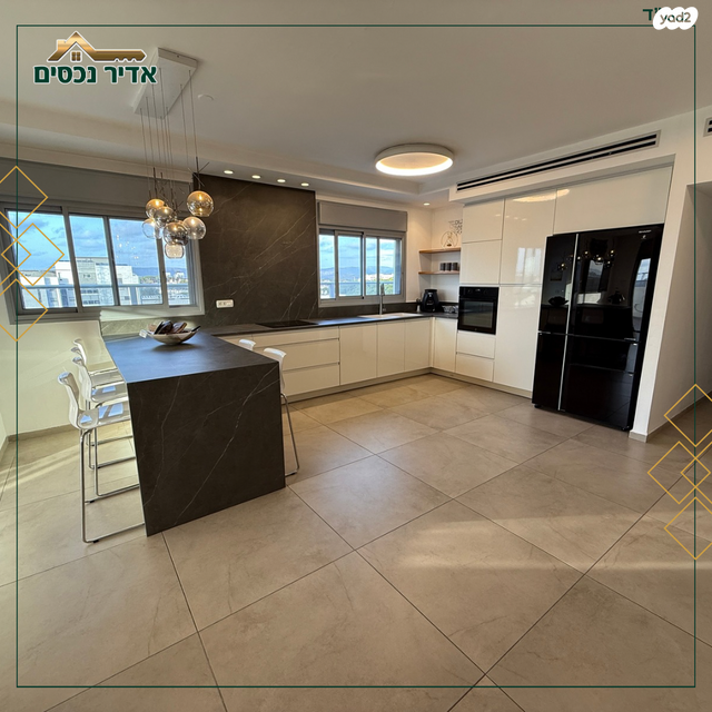 גג/ פנטהאוז, אפרים שריר, נהריה