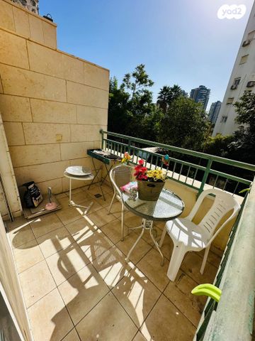 דירה, הפארק - צפון ותיק, חדרה