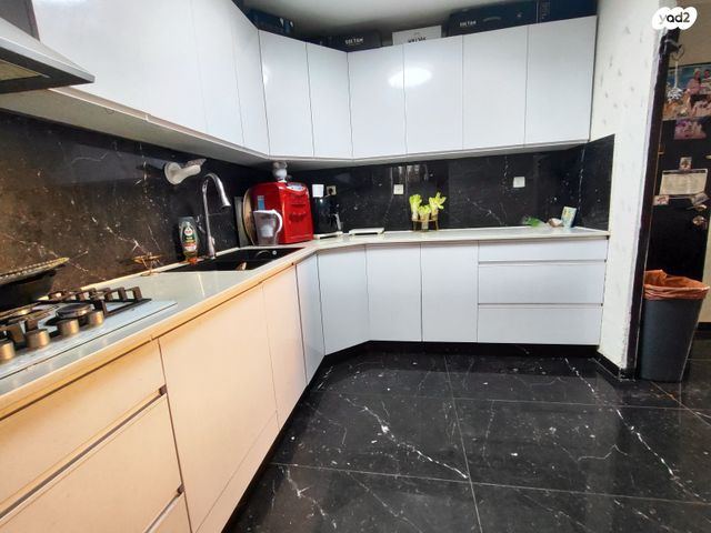 דירה, בני ישראל, קרית גת