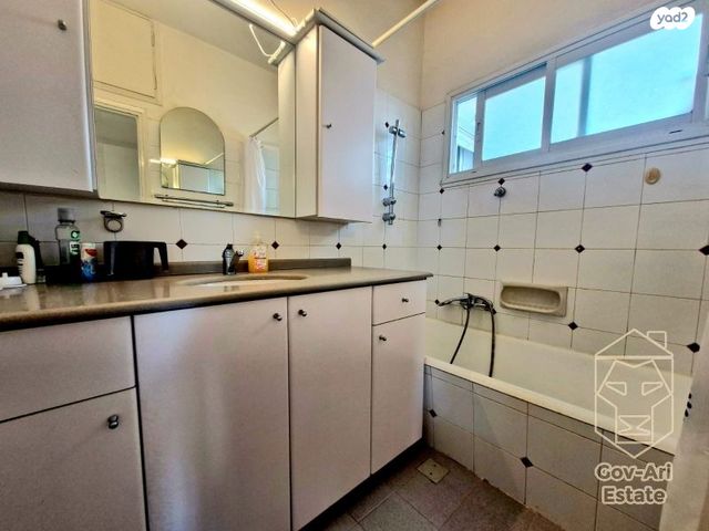 דירה, טשרניחובסקי, גבעת הורדים, רסקו, ירושלים