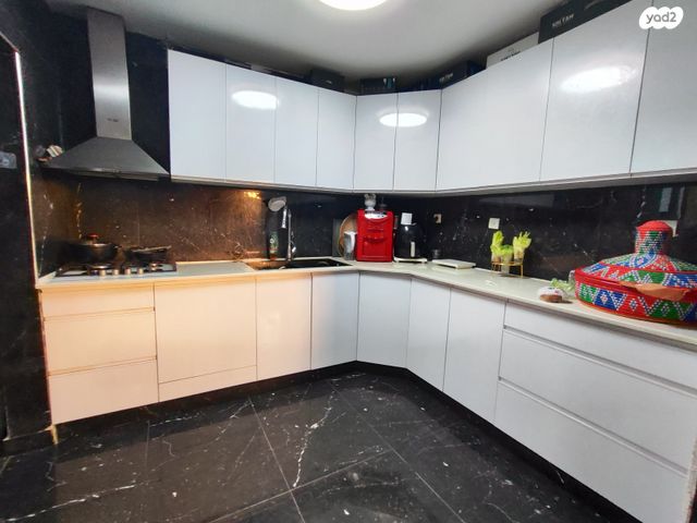 דירה, בני ישראל, קרית גת