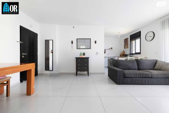 דירה, הברוש, פארק המושבה, באר יעקב