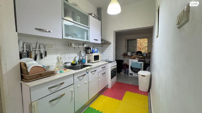 דו משפחתי, הקטיף, עפולה