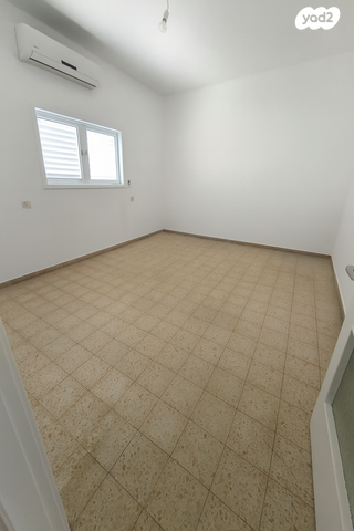 דירה, ההגנה 3, לב העיר, בת ים