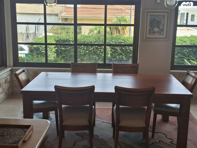 בית פרטי/ קוטג', היינריך צבי גרץ, נאות גנים, נתניה