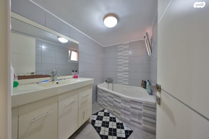 דירה, כיכר העירייה, מרכז העיר, קרית אתא