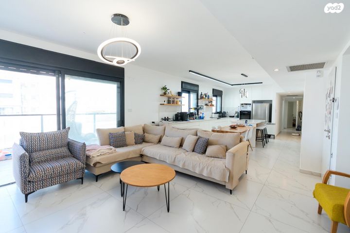 גג/ פנטהאוז, אור ים, אור עקיבא