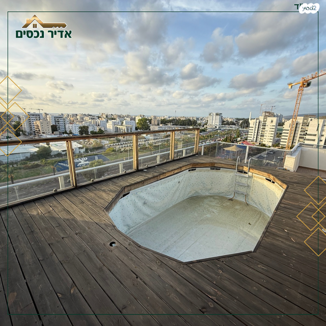 גג/ פנטהאוז, אפרים שריר, נהריה