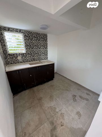 דירה, שדרות וייצמן 10, קרית מוצקין