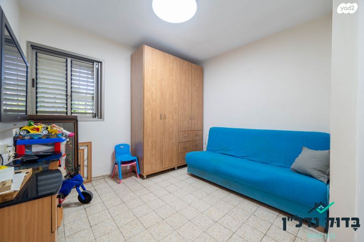 דירה, יהושע רבינוביץ 38, בן גוריון, חולון