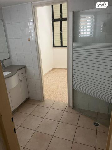 דירה, דרך עכו חיפה, מרכז העיר, סביניה, הוותיקה, קרית ביאליק