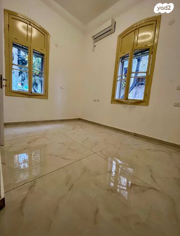 דירה, מדרגות שוקרי, העיר התחתית, ואדי סאליב, חיפה