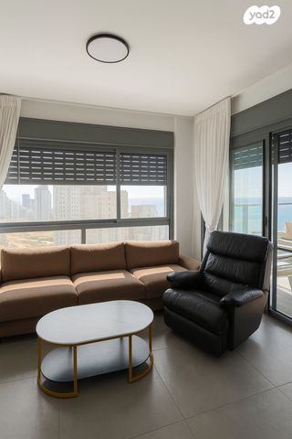 דירה, אמנון ליפקין שחק 1, נוף הטיילת, נתניה