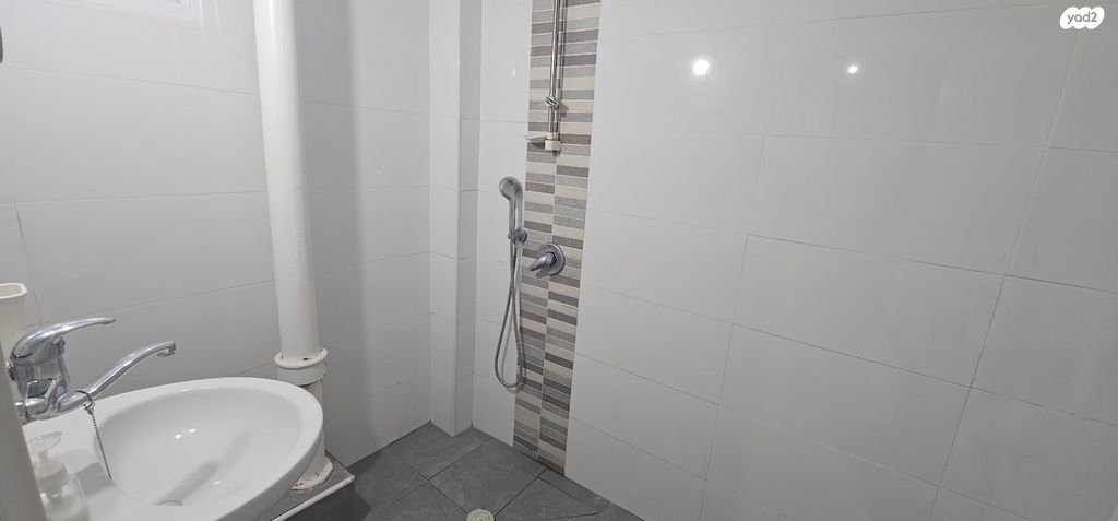 דירה, מעלה חסון, שכונה ותיקה - מרכז העיר, מעלות תרשיחא