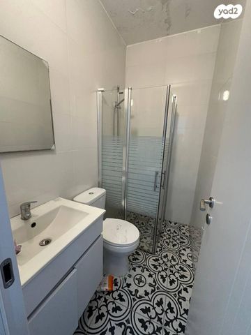 דירה, החשמל 2, נווה פז, חיפה