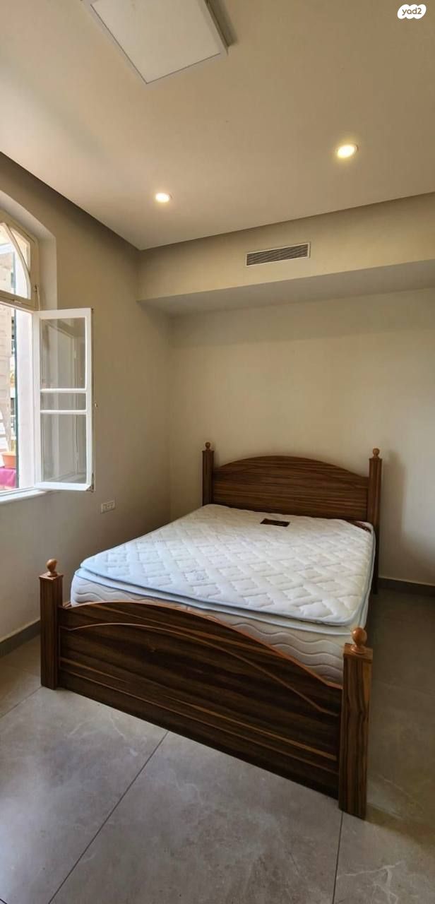 דירה, יבנה, ואדי נסנאס, חיפה