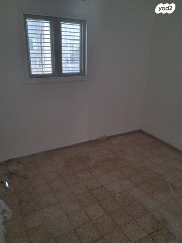 דירה, החשמונאים 37, לב העיר, בת ים