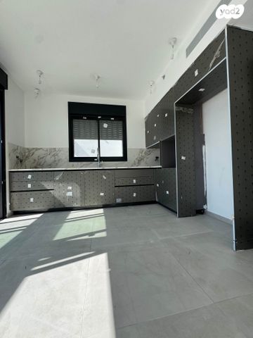 הרב יצחק ידידיה פרנקל 