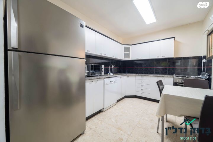 דירה, יהושע רבינוביץ 38, בן גוריון, חולון