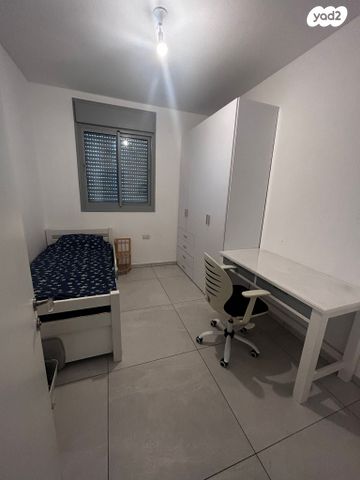 דירה, קרל פופר 13, קרית המדע, נתניה