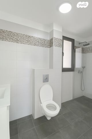 דירה, אמנון ליפקין שחק 1, נוף הטיילת, נתניה