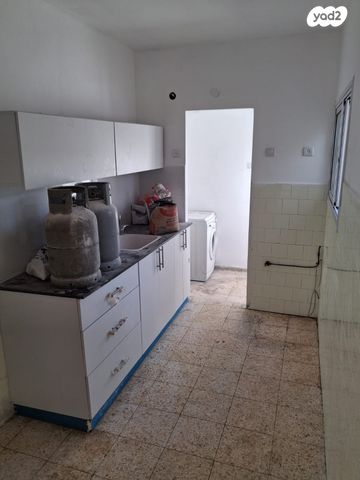 דירה, החשמונאים 37, לב העיר, בת ים