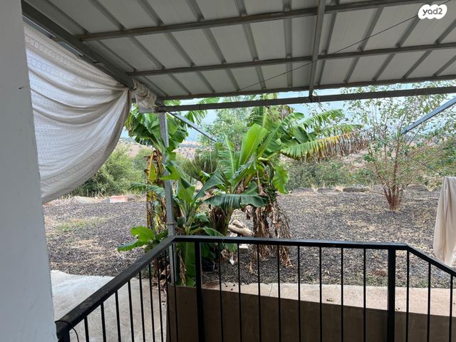 דו משפחתי, חוקוק