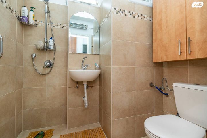 דירה, אור עקיבא