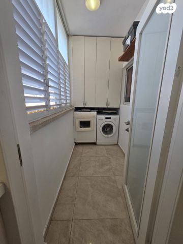 דירה, הנשיא הראשון, רחובות