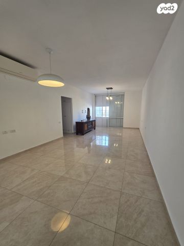 הנשיא הראשון 