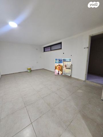 מרתף/ פרטר, דרך המלך, רמת הדר, גבעת שמואל