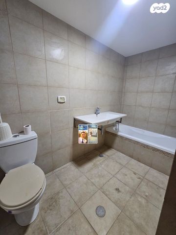 מרתף/ פרטר, דרך המלך, רמת הדר, גבעת שמואל