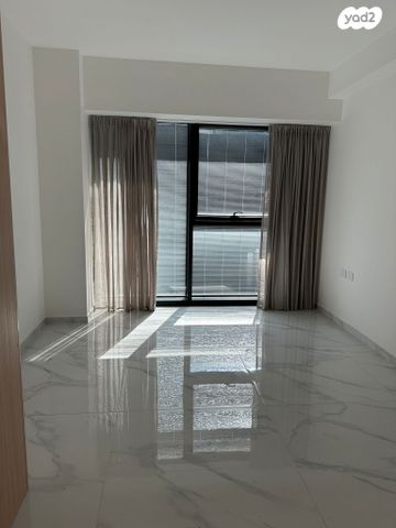 דירה, ליאונרדו דה וינצ'י 2, גני שרונה, קרית הממשלה, תל אביב יפו