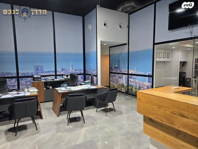 משרדים, הגדוד העברי, הקריה מע"ר, אשדוד