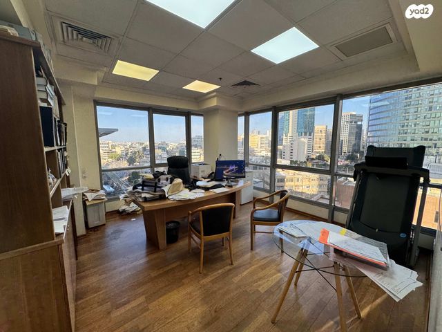 דרך מנחם בגין 