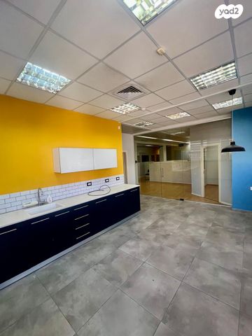 משרדים, העמל, אזור תעשייה קרית אתגרים, רעננה